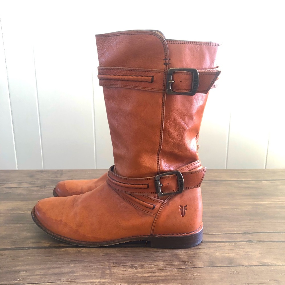 Frye Paige Trapunto Buckle boots 76115 Size 8 distressed mid-calf cognac leather